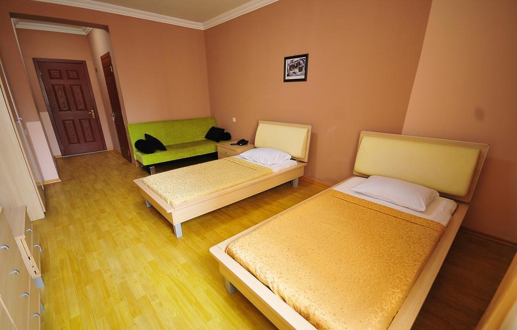 Prestige Hotel Μπατούμι Εξωτερικό φωτογραφία