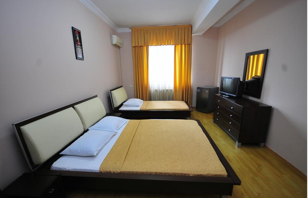Prestige Hotel Μπατούμι Εξωτερικό φωτογραφία