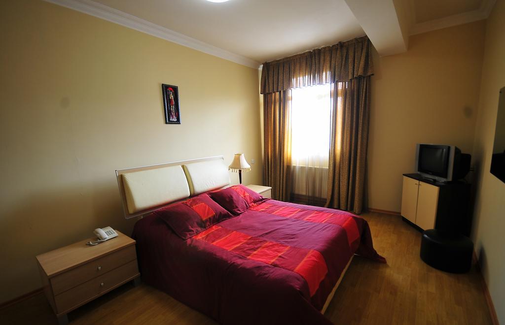 Prestige Hotel Μπατούμι Εξωτερικό φωτογραφία