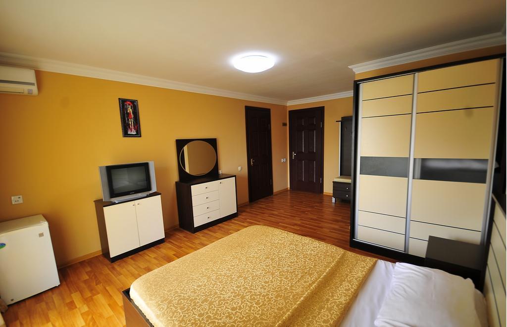Prestige Hotel Μπατούμι Εξωτερικό φωτογραφία