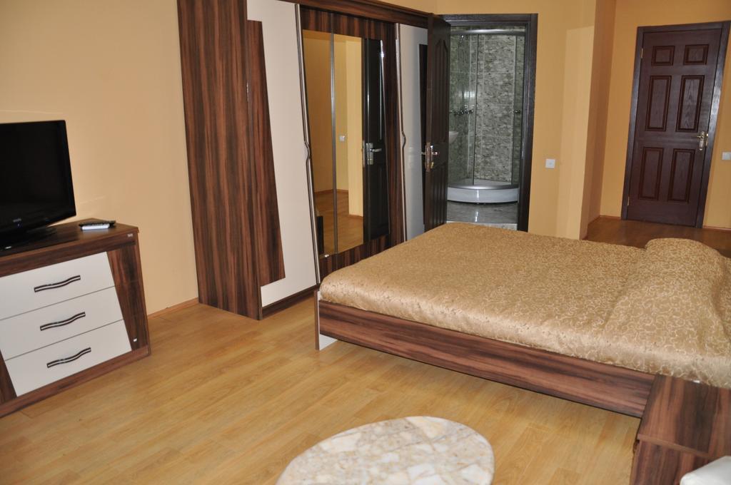 Prestige Hotel Μπατούμι Εξωτερικό φωτογραφία
